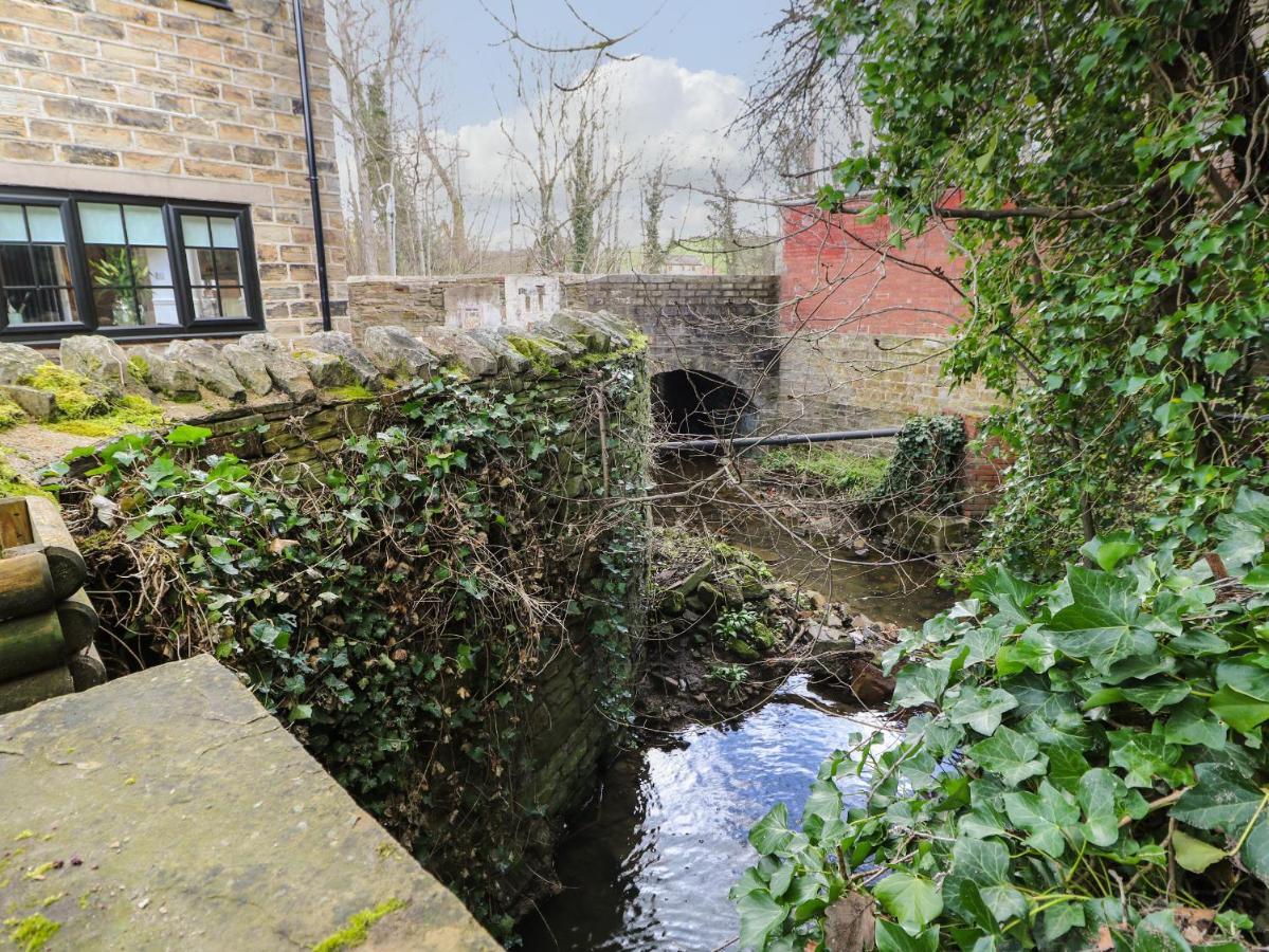 The * Barnsley